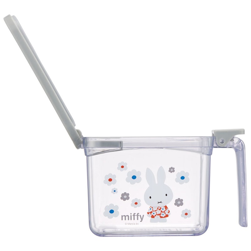 (Pre-Order) Skater 380ml Condiment Pot with One-Push Opening, Perfect for Sugar and Salt,Miffy, and Bunny Designs
