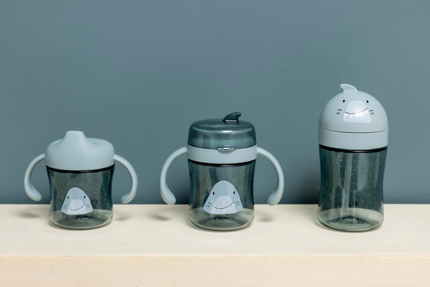 (Pre-Order)Trixie Drinking cup with straw - Mr. Shark