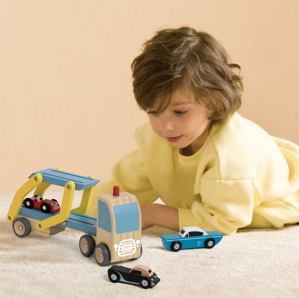 (Pre-Order) Classic World Car Transporter Truck
