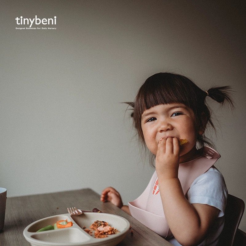 (PRE-ORDER) Tiny Beni Bib