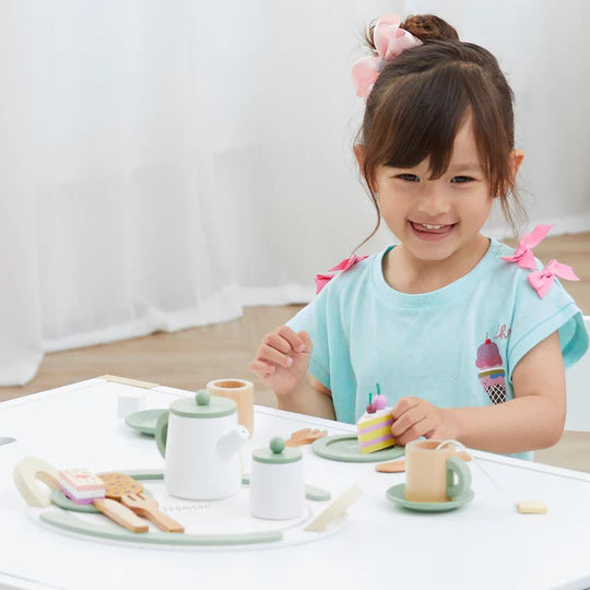 (PRE-ORDER)Teamson Kids Little Chef Frankfurt 20-Piece Play Kitchen Tea Party