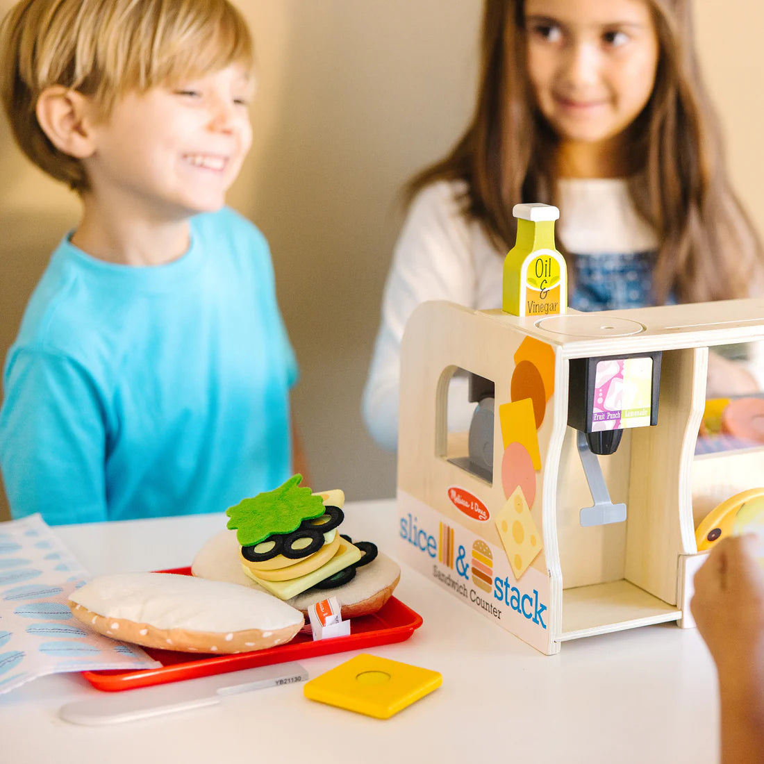 (Pre-Order) Melissa & Doug Slice & Stack Sandwich Counter