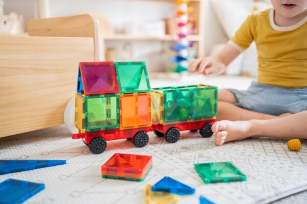 (PRE-ORDER) CONNETIX Rainbow Motion Pack 24 pcs