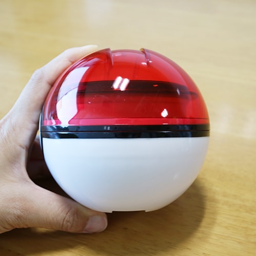 (Pre-Order) Skater  Poké Ball-Shaped Lunch Box, Fun Lunch Box with Pokémon