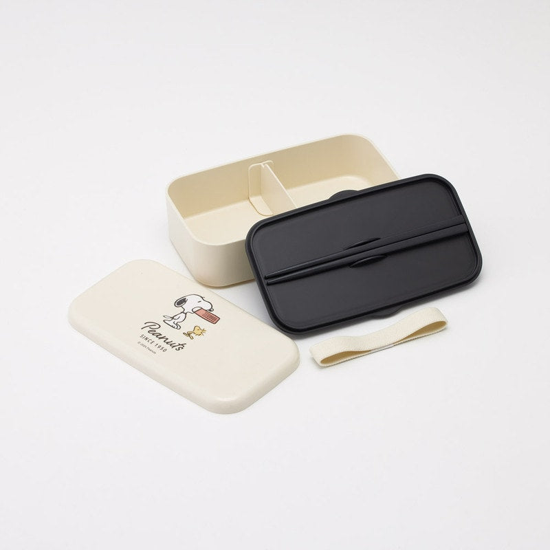 (Pre-Order) Skater Bento Box with Chopsticks 600ml 1 Tier Lunch Box Lunch Box 16.5cm Adult Child Biomass Snoopy