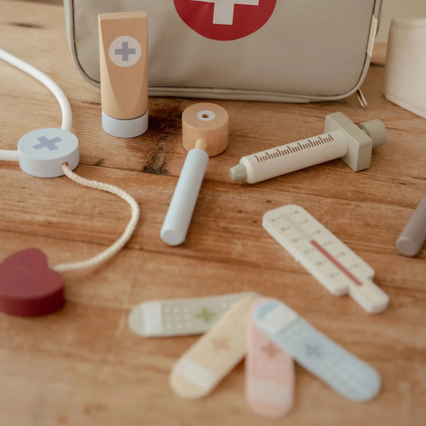 (Pre-Order) Little Dutch Wooden doctor's set - Green - Essentials