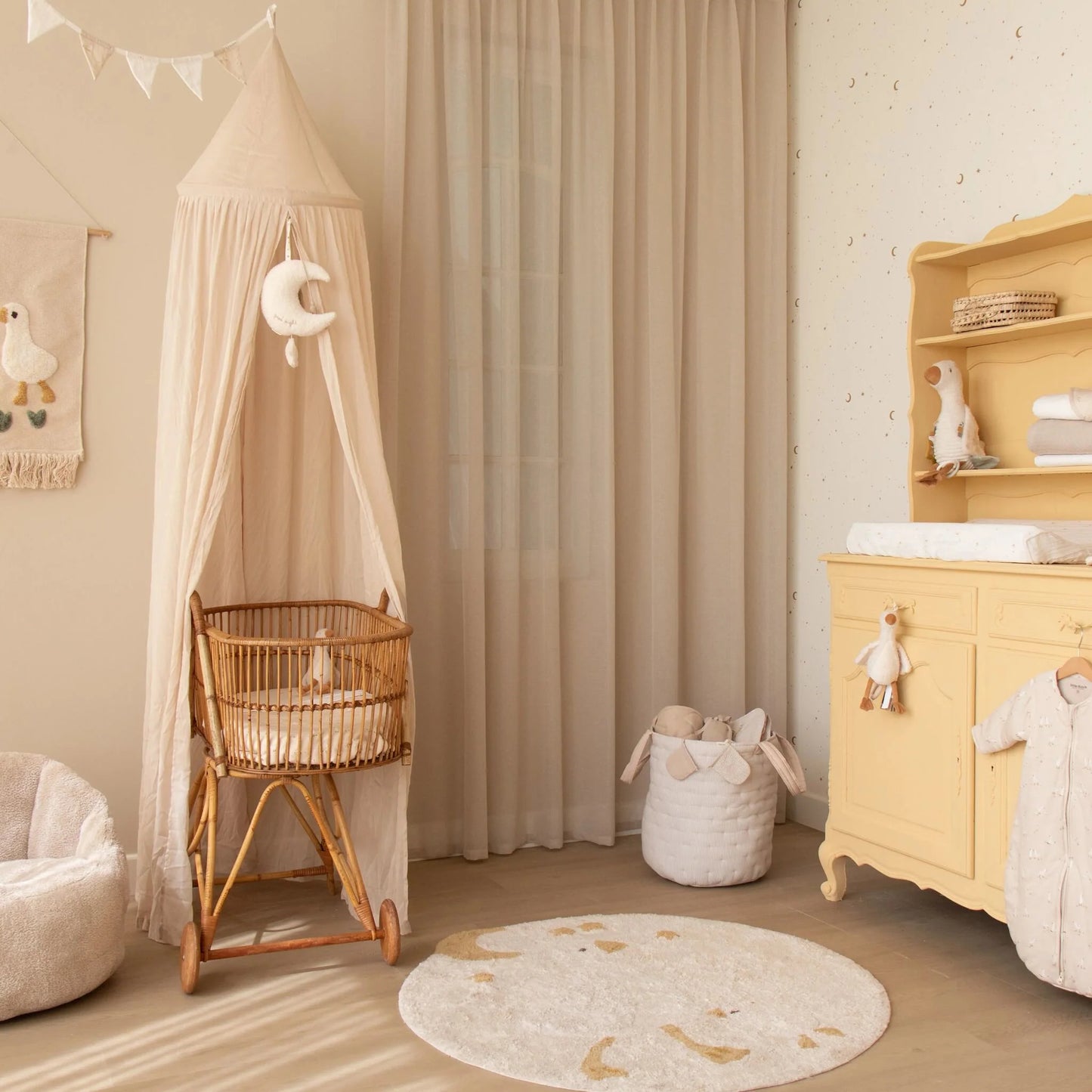 (Pre-Order) Little Dutch Rug round - White - Newborn Naturals - Little Goose