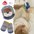 (Pre-Order) Fehn Rattle Socks Otter Theo