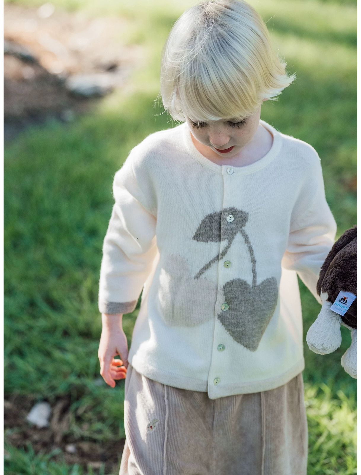 (Pre-Order) White Wheat Cream Sweater