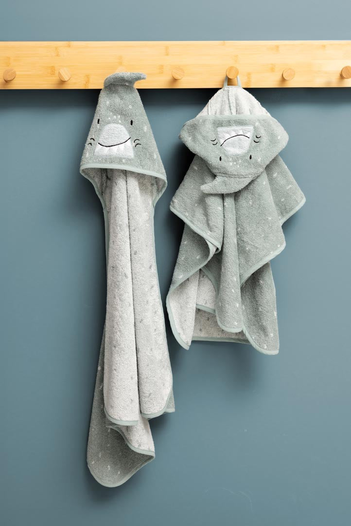 (Pre-Order)Trixie Poncho - Mr. Shark