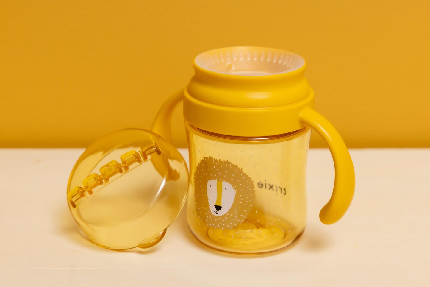 (Pre-Order) SALE Trixie 360° drinking cup with handles - Mr. Lion