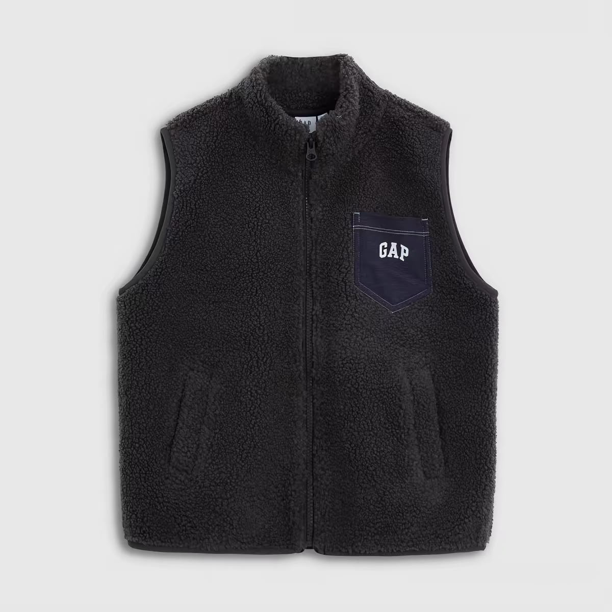 (Pre-Order) GAP Black Vest
