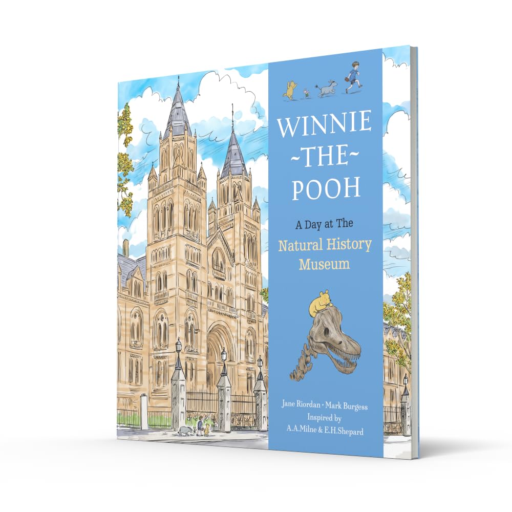 (Pre-Order) Winnie The Pooh + A. A. Milne + A Day at the Natural History Museum