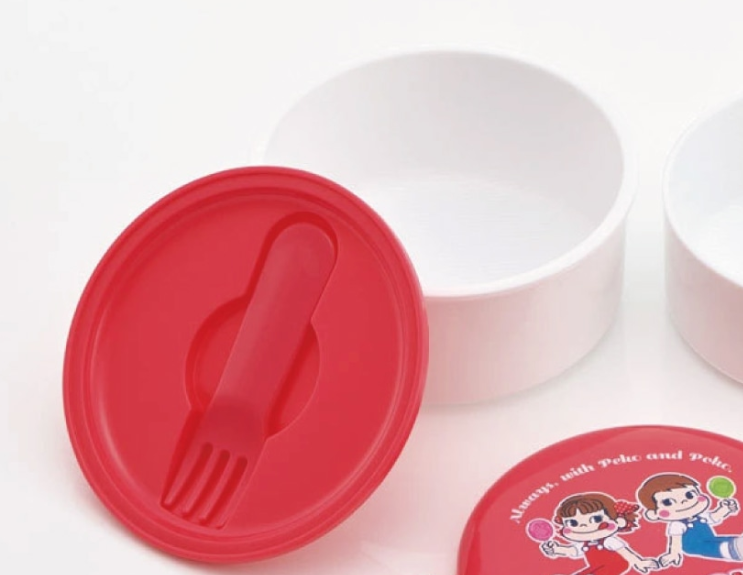 (Pre-Order) Skater lunch box 2 tiers/500ml Peko-chan funny pattern