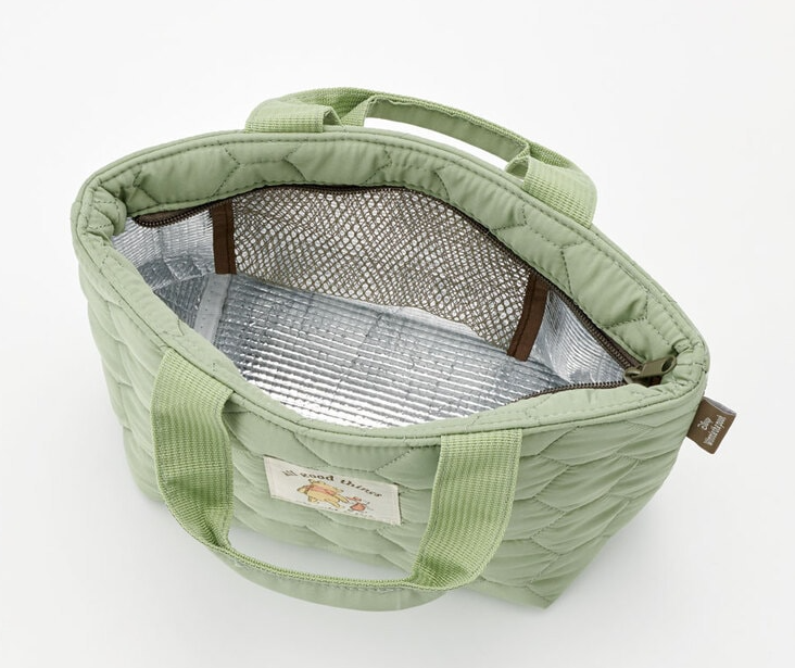 (Pre-Order) Skater Lunch Bag Quilted Fabric Warm Cold Insulation Lunch Bag  Winnie the Pooh