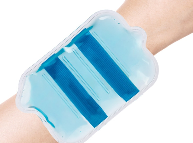 (Pre-Order) Skater Ice pack with belt Miffy