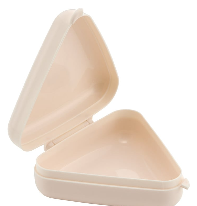 (Pre-Order) Skater Antibacterial rice ball case triangle range compatible portable non-collapsible non-crumbling