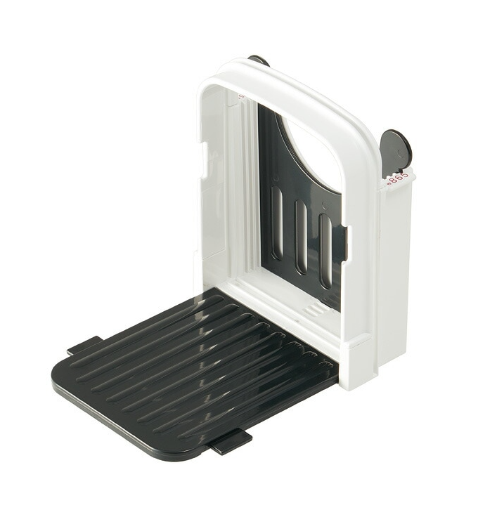 (Pre-Order) Skater Bread Cutting Guide, Size Small, Snoopy