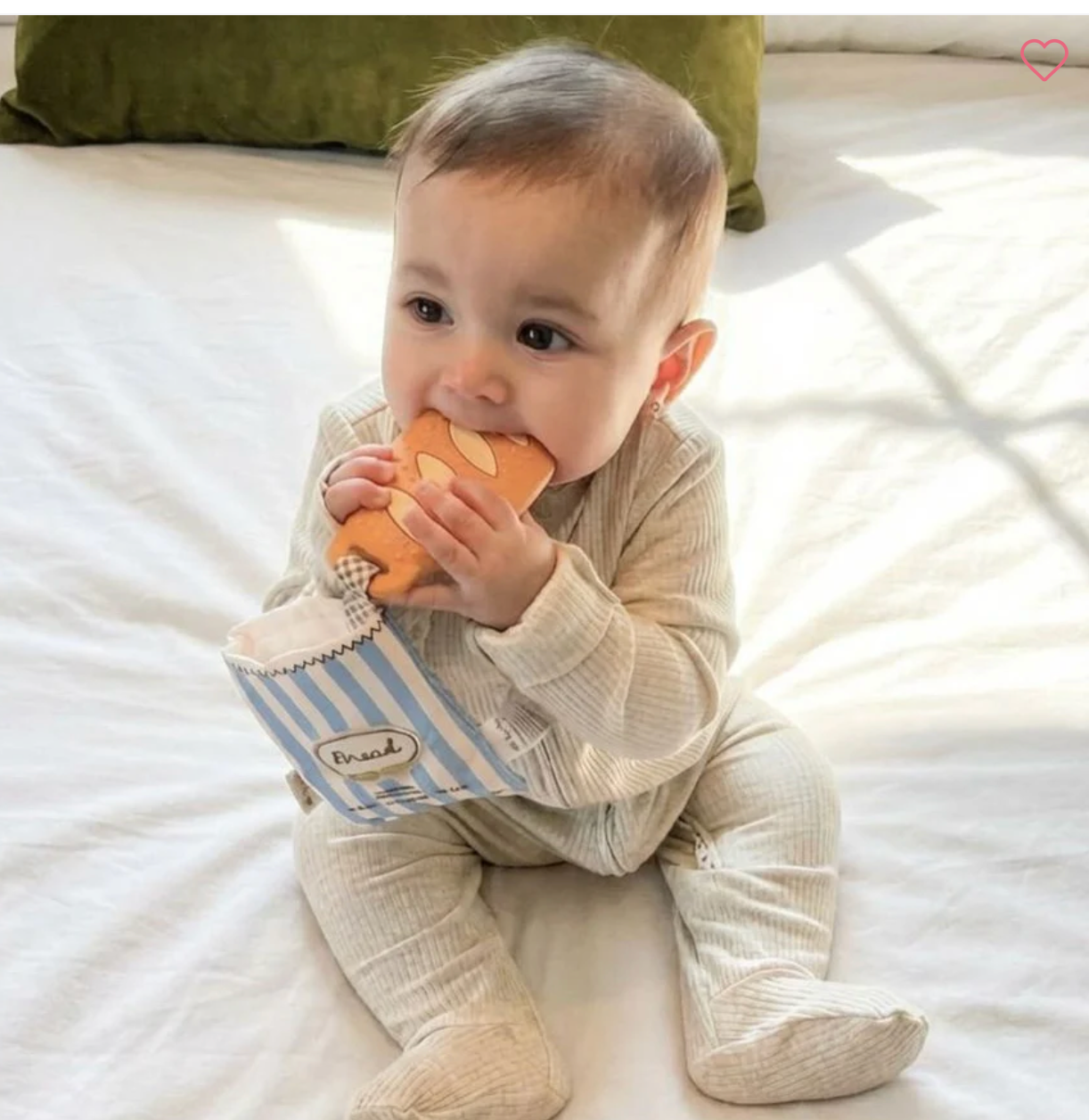 (Pre-order) Itzy Ritzy Teensy Crinkle Teether Bread