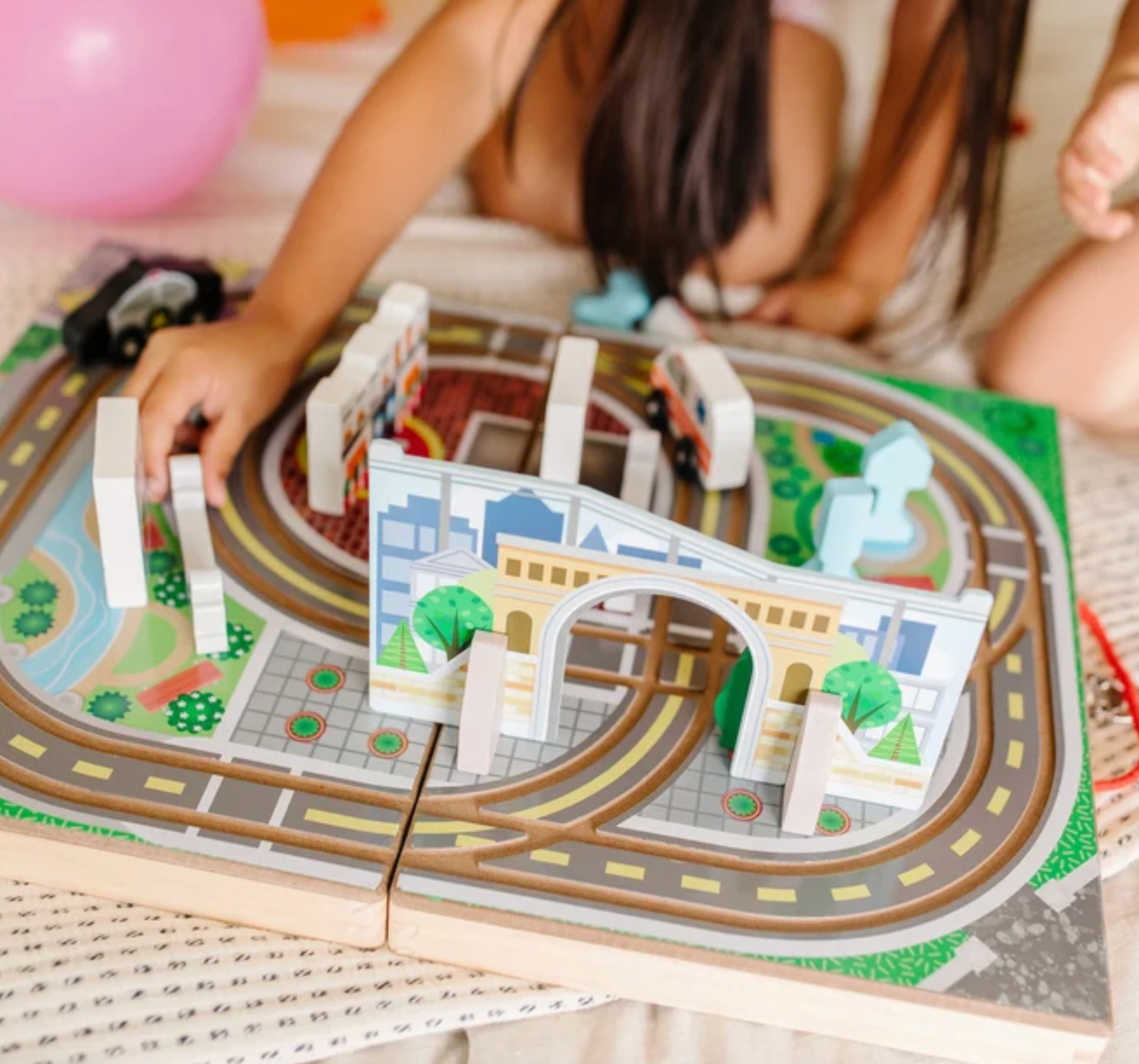 Melissa & Doug Take-Along Town Portable Toy