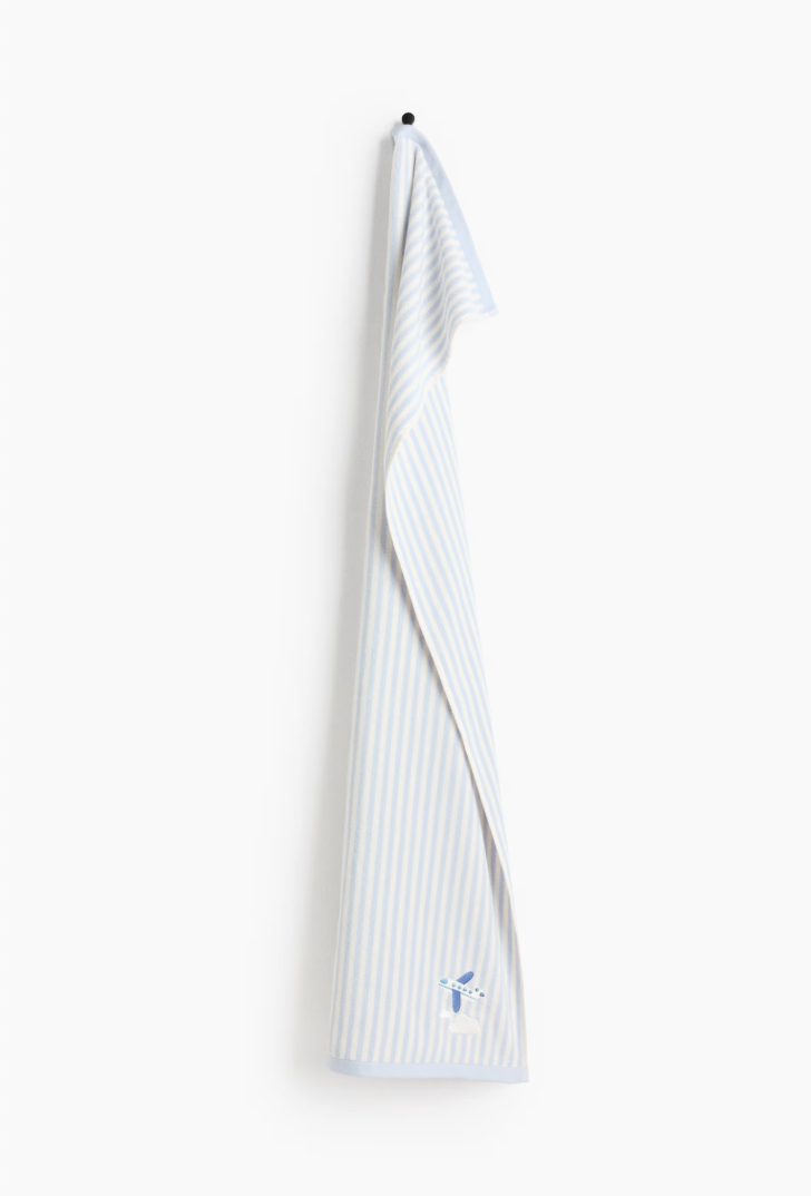 (Pre-order) H&M Home Embroidery-detail Bath Towel 60x125cm Airplane