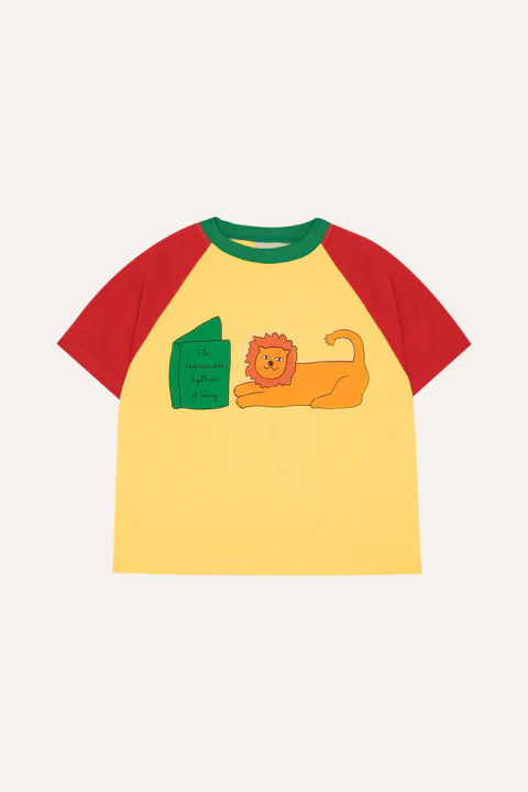 (Pre-Order)The Campamento Reading Lion Tshirt
