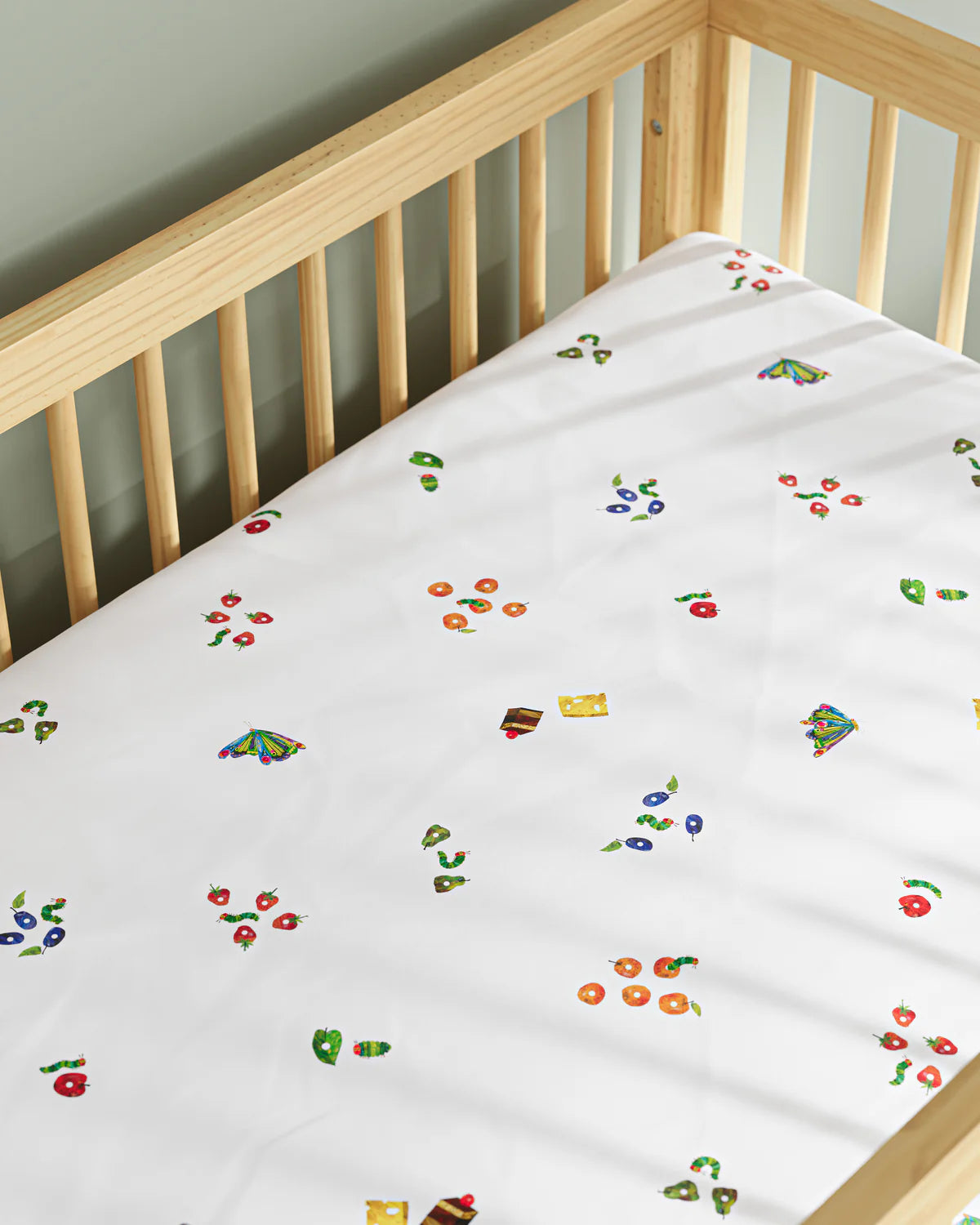 (Pre-Order) Nestig + The Very Hungry Caterpillar Crib Sheet Set