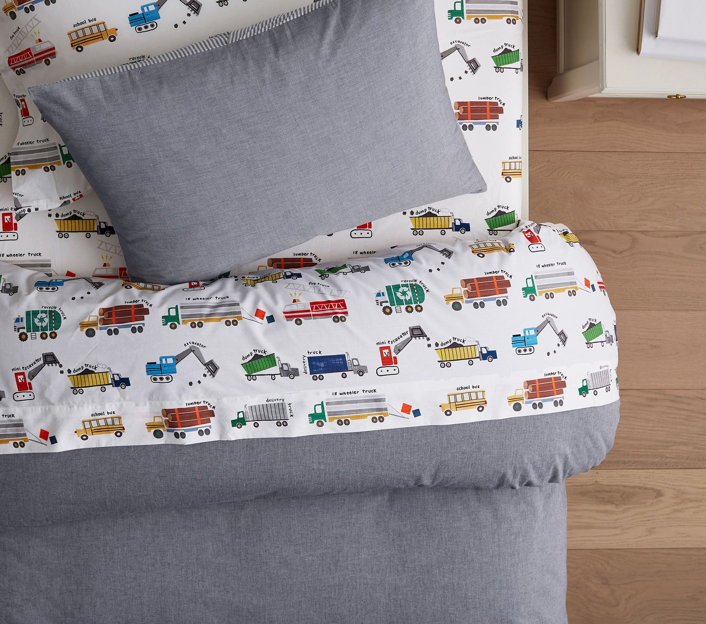 (Pre-Order) Pottery Barn Kids Busy Trucks Organic Sheet Set & Pillowcases