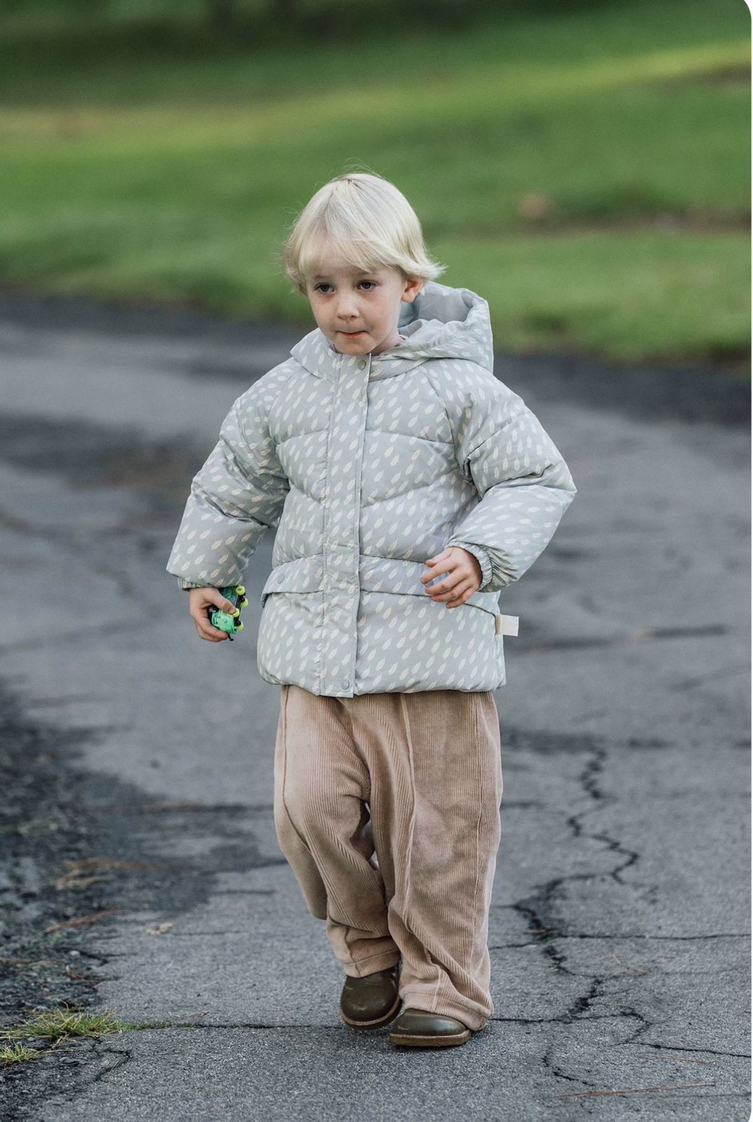 (Pre-Order) White Wheat Puffer Jacket