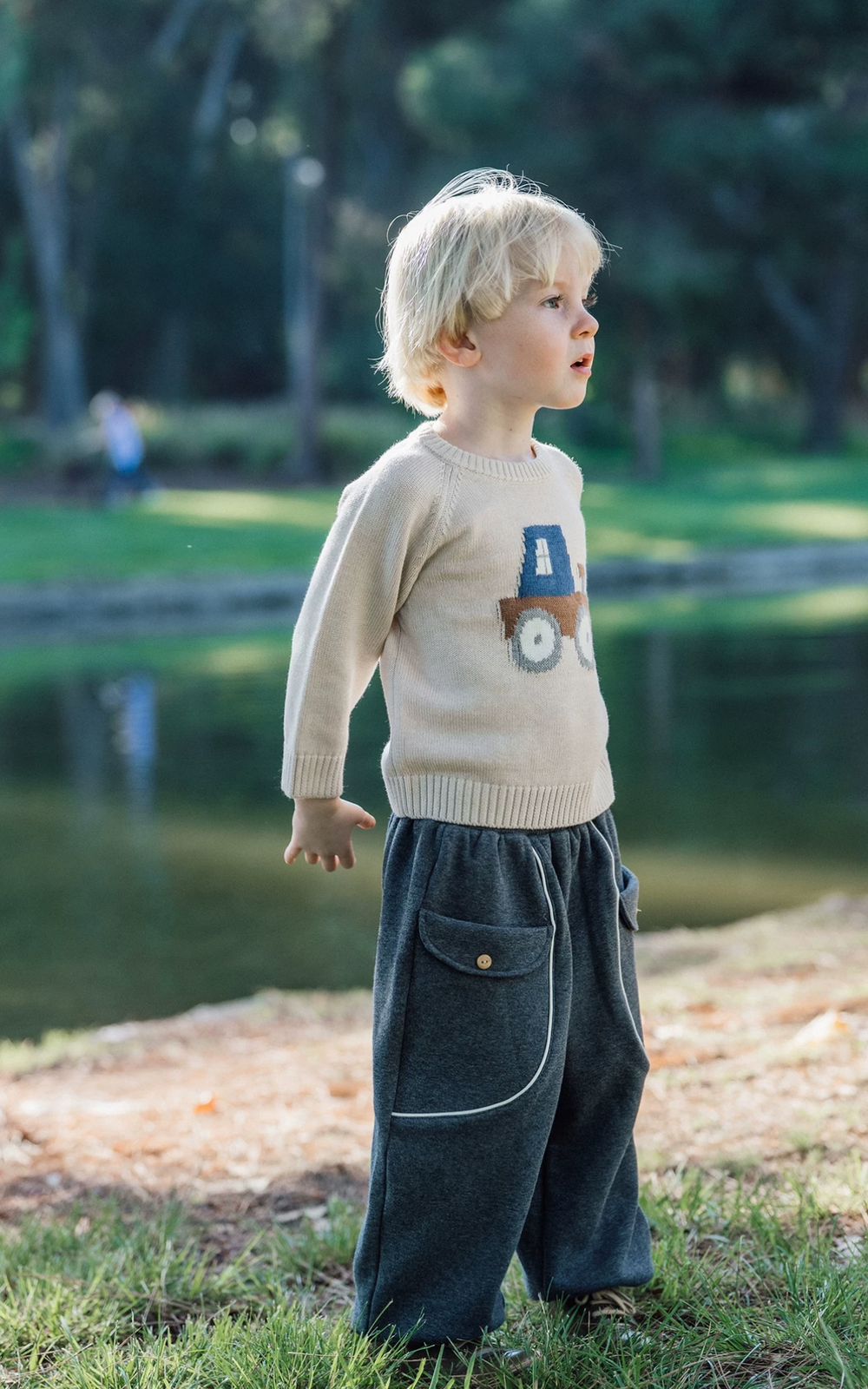 (Pre-Order) White Wheat Jogger Snail Pants