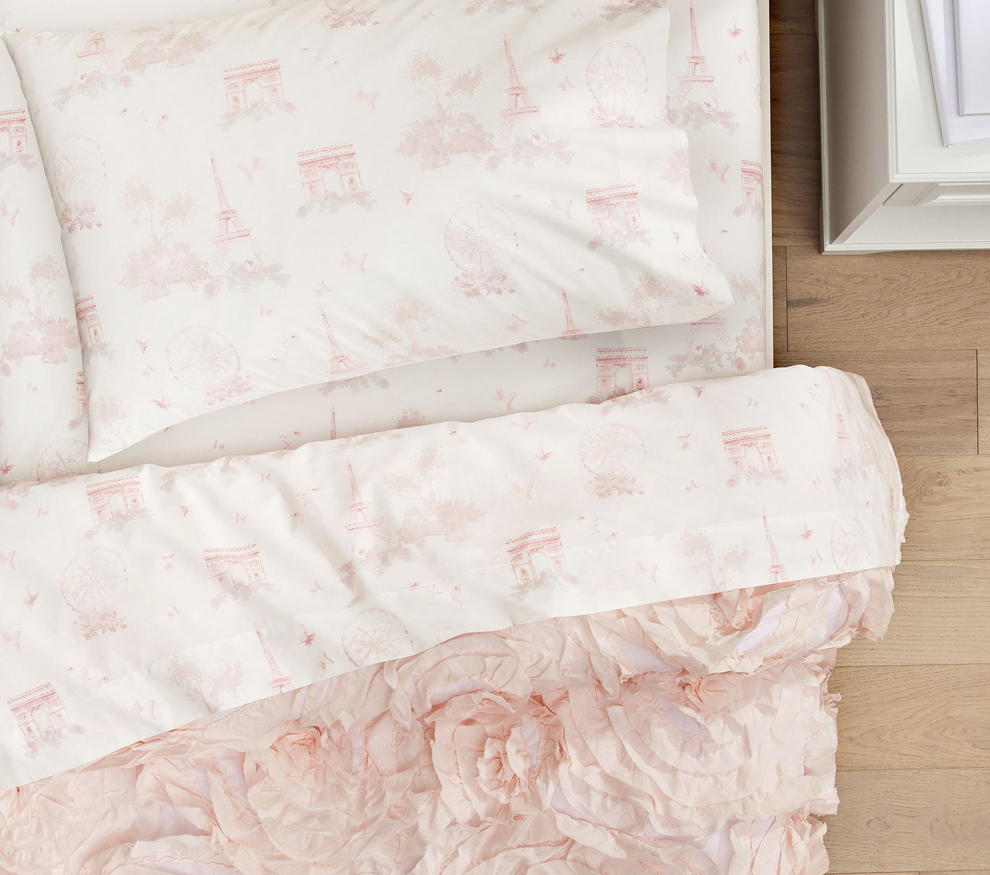 (Pre-Order) Pottery Barn Kids Monique Lhuillier Paris Toile Organic Sheet Set & Pillowcases