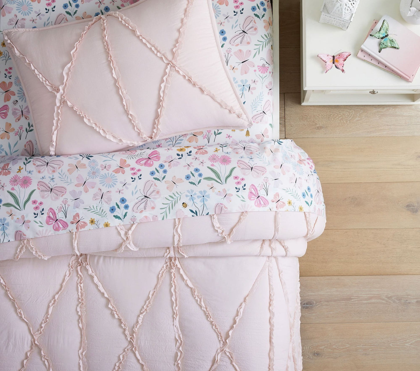 (Pre-Order) Pottery Barn Kids Wildflower Butterfly Organic Sheet Set & Pillowcases