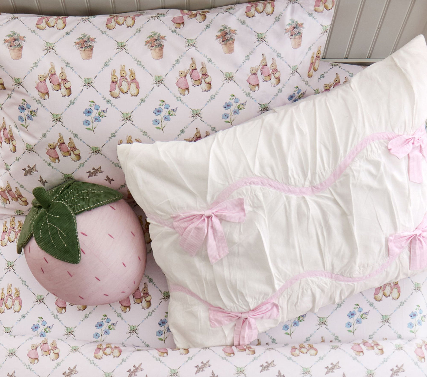 (Pre-Order) Pottery Barn Kids Peter Rabbit™ Flopsy™ Lattice Organic Sheet Set