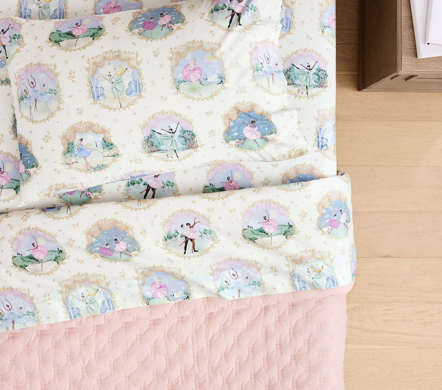 (Pre-Order)  Pottery Barn Kids Scenic Ballet Organic Sheet Set