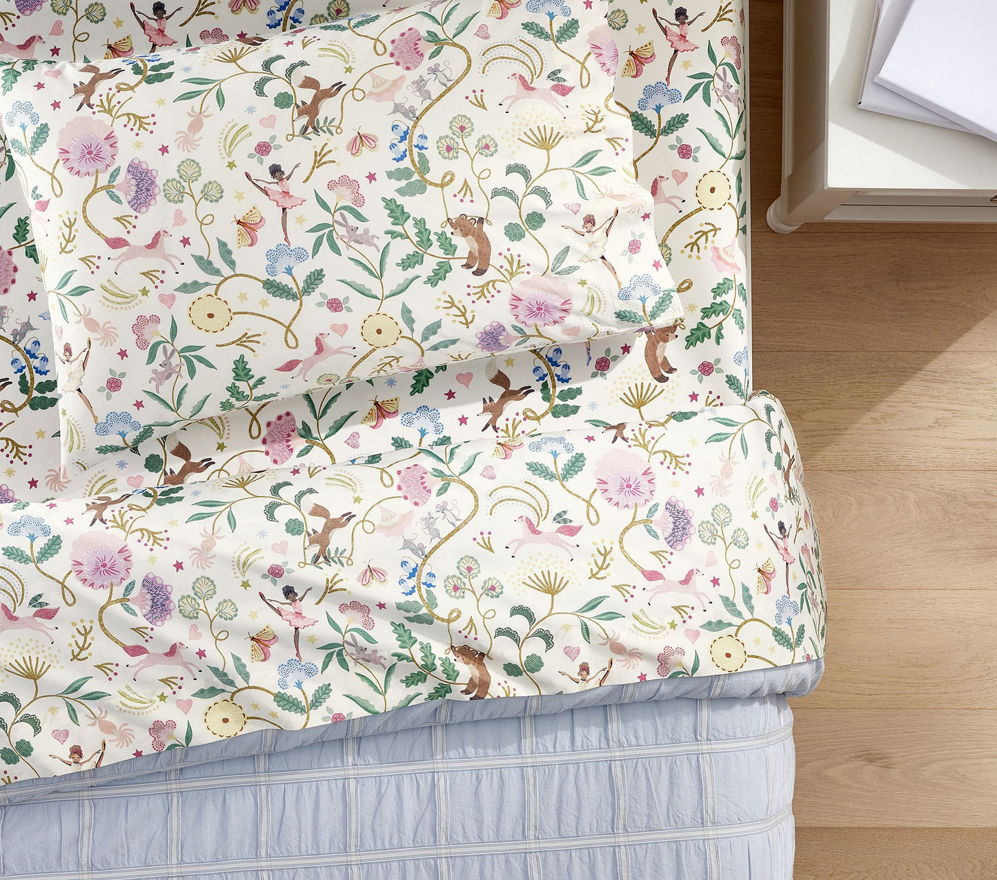 (Pre-Order) Poterry Barn Kids Storybook Friends Organic Sheet Set