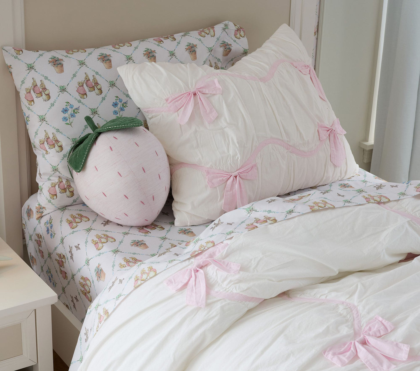 (Pre-Order) Pottery Barn Kids Peter Rabbit™ Flopsy™ Lattice Organic Sheet Set